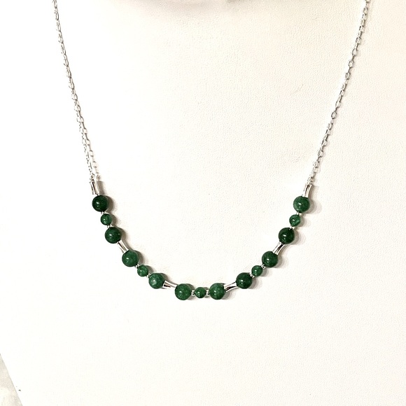 Sterling jade necklace - Picture 2 of 3